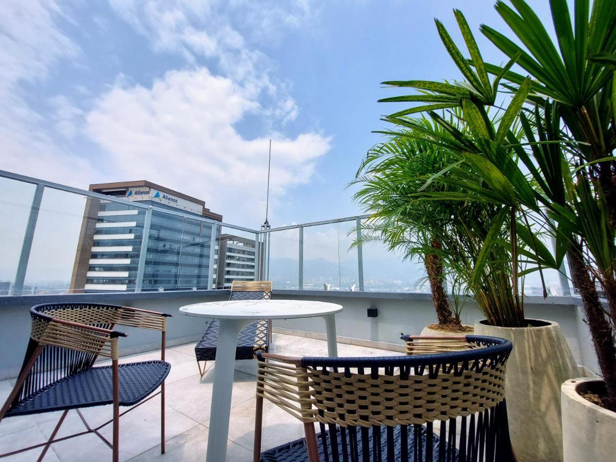 V Grand Hotel, A Member Of Radisson Individuals Medellin Exterior photo
