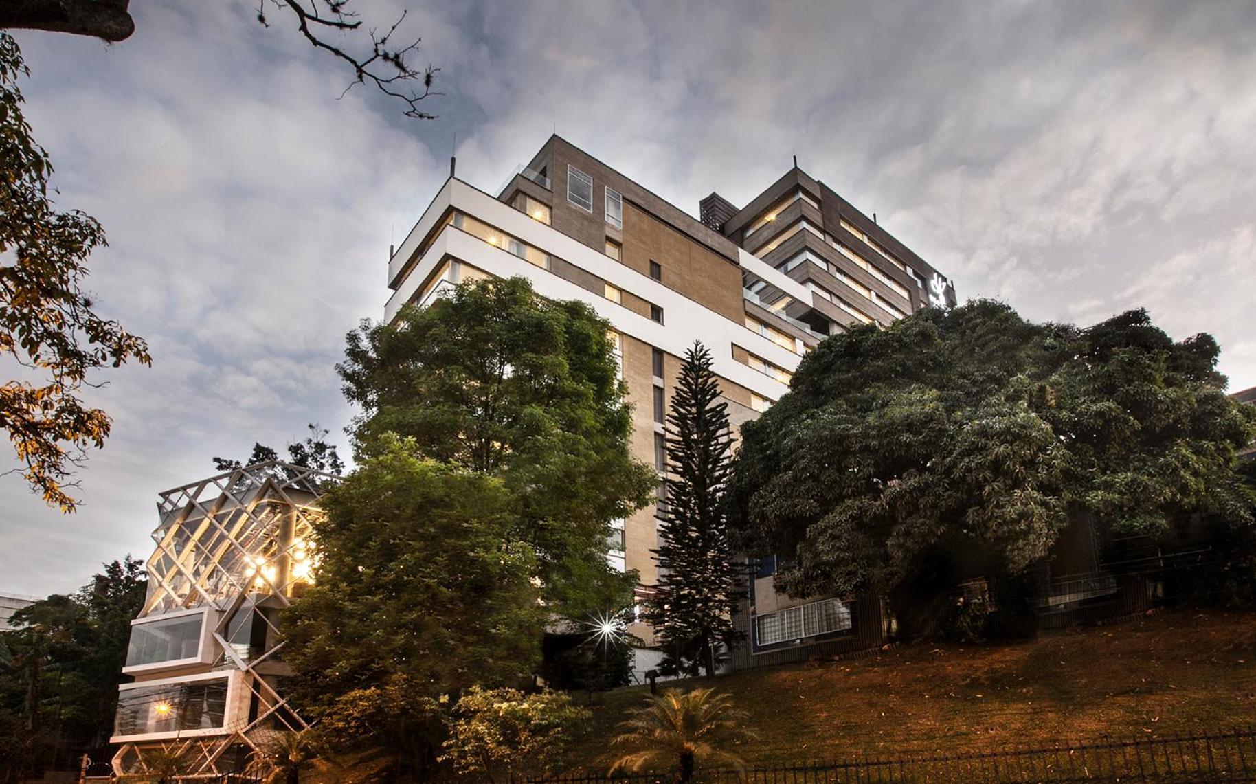 V Grand Hotel, A Member Of Radisson Individuals Medellin Exterior photo