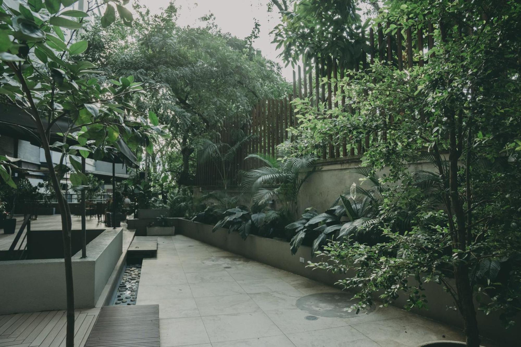 V Grand Hotel, A Member Of Radisson Individuals Medellin Exterior photo