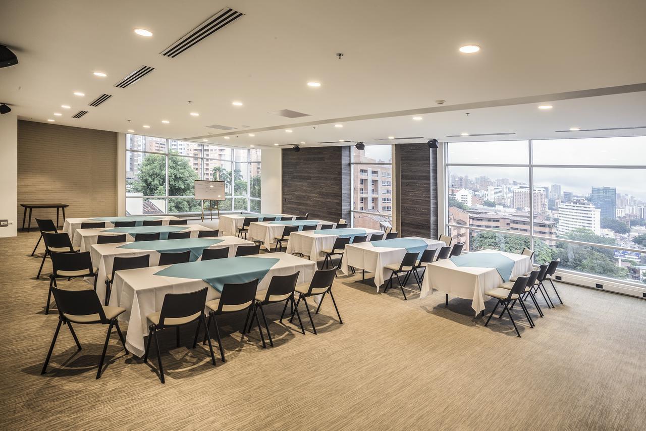 V Grand Hotel, A Member Of Radisson Individuals Medellin Exterior photo